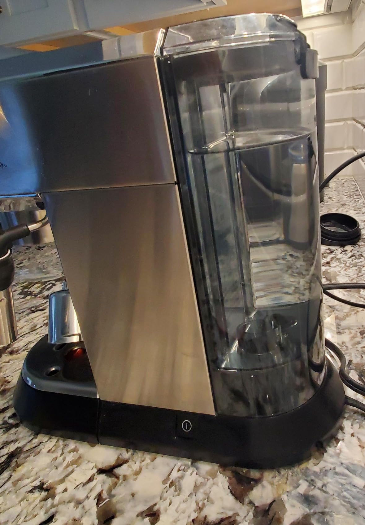 De'Longhi Dedica Espresso Machine with Manual Milk Frother, 15-Bar Pump & Adjustable Tray - Home Barista Coffee Maker for Espresso, Latte, Cappuccino & Iced Coffee customer photo 1