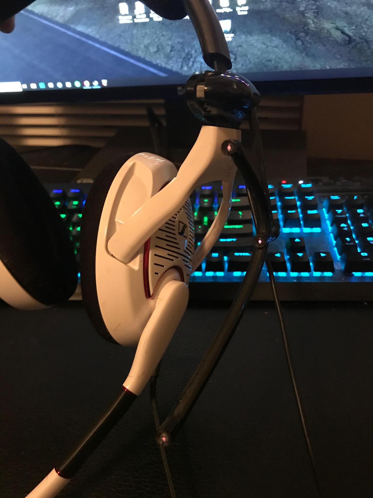 TrackIR 5 Head Tracking System with TrackClip PRO - 6DOF USB Optical Motion Tracker for PC Gaming, Flight & Racing Simulators - NaturalPoint Head Tracker Bundle customer photo 2