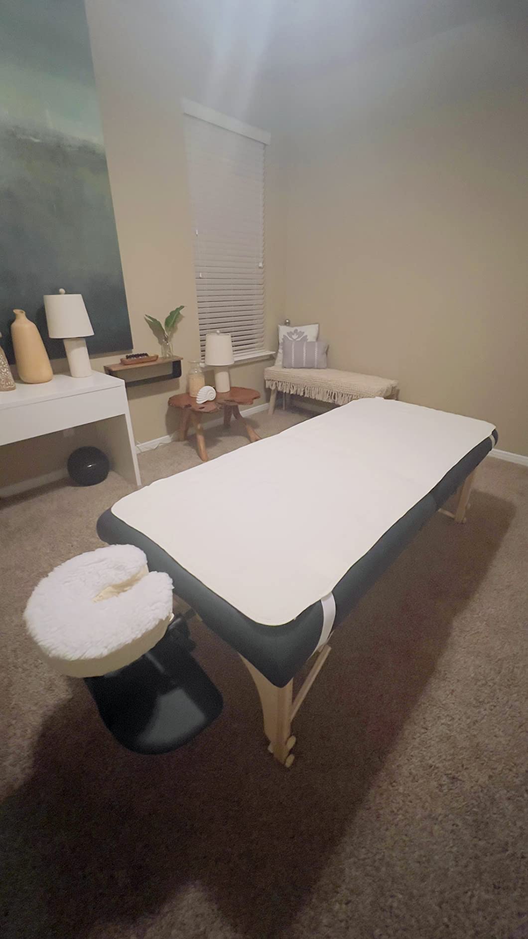 EARTHLITE BODYWORKER'S Choice Massage Table Warmer - Three Heat Settings, Felt Lined Heating Pad (30