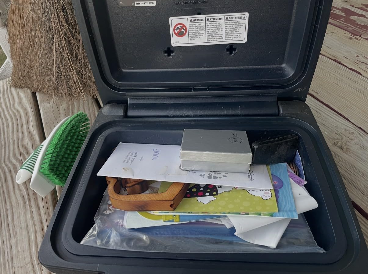 SentrySafe Dark Gray Fireproof and Waterproof Safe with Key Lock, Chest Lock Box with Carrying Handle for Travel, 0.28 Cubic Feet, 6.6 x 15.4 x 14.3 Inches, CFW20201 customer photo 2