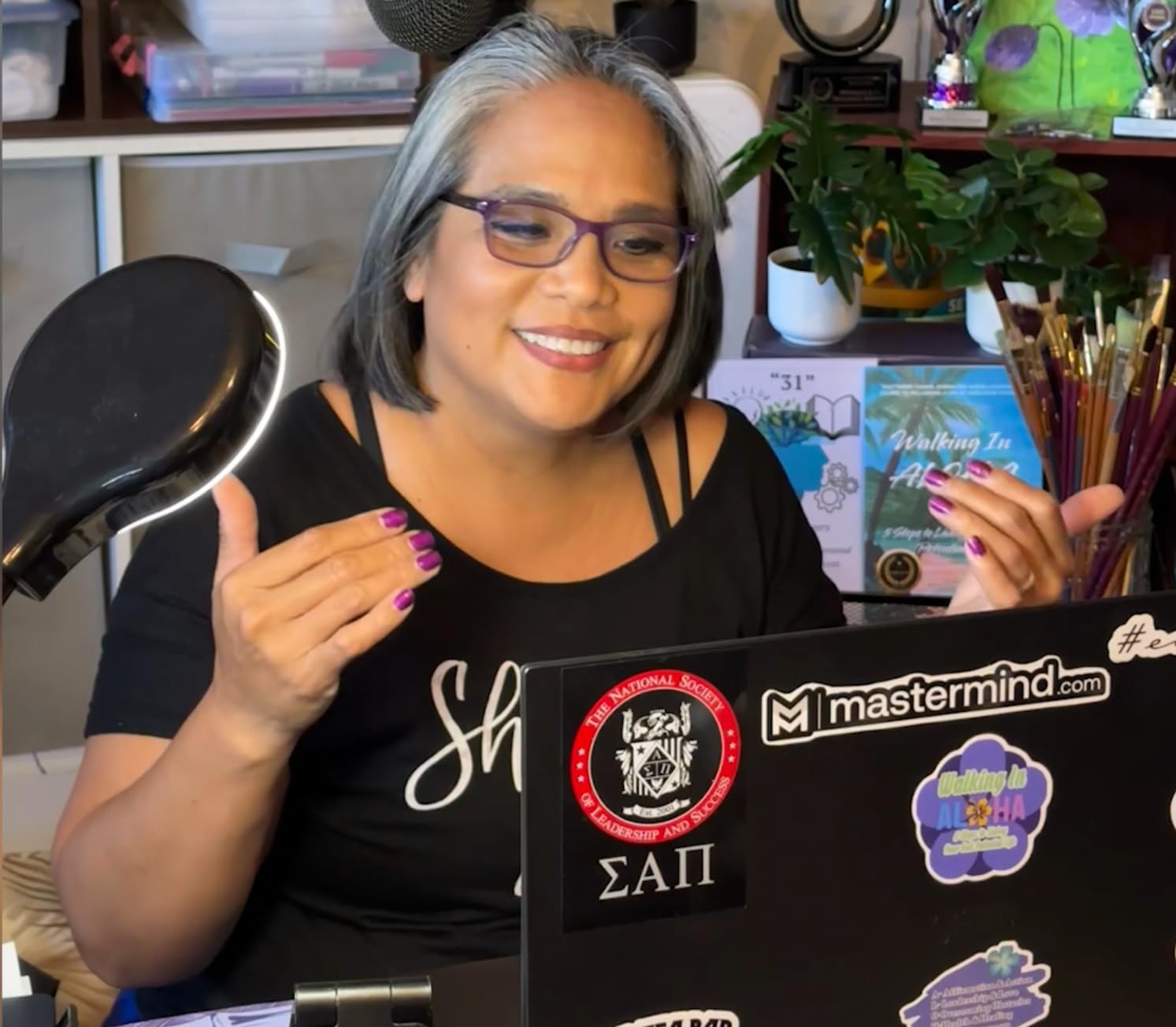 Logitech Creators Blue Yeti USB Microphone for Gaming, Streaming, Podcast, YouTube, Discord, PC, Studio Sound, Plug & Play-Blackout customer photo 1