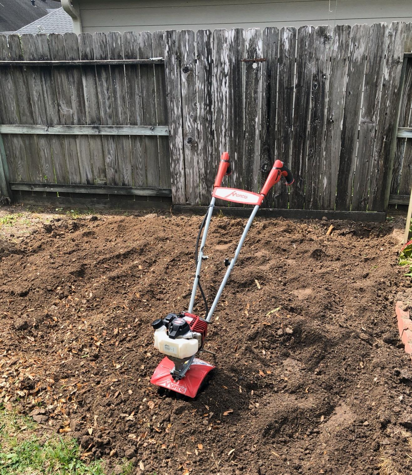 Mantis 7940 4-Cycle Tiller Cultivator Powered by Honda - Lightweight, Powerful and Compact - No Fuel Mix, Sure-Grip Handles - Built To Be Durable and Dependable customer photo 2