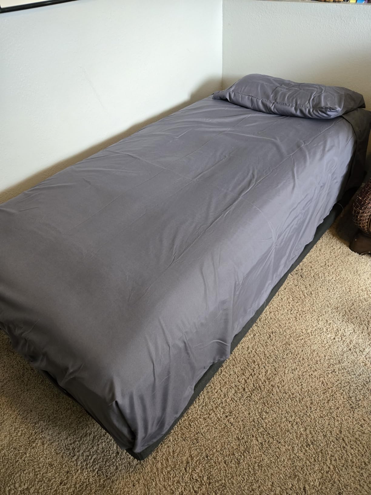 Utopia Bedding Queen Size Sheet Set - 4 Piece Bed Sheets, Soft and Breathable Microfiber, Includes 1 Fitted Sheet, 1 Flat Sheet and 2 Pillowcases - Oeko Tex (Grey) customer photo 2