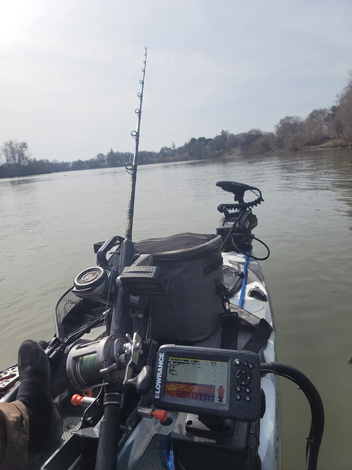 Motorguide 8M0092070 Xi Series Pinpoint Plug-and-Play GPS Navigation System with Handheld Remote, Beige,Black customer photo 1