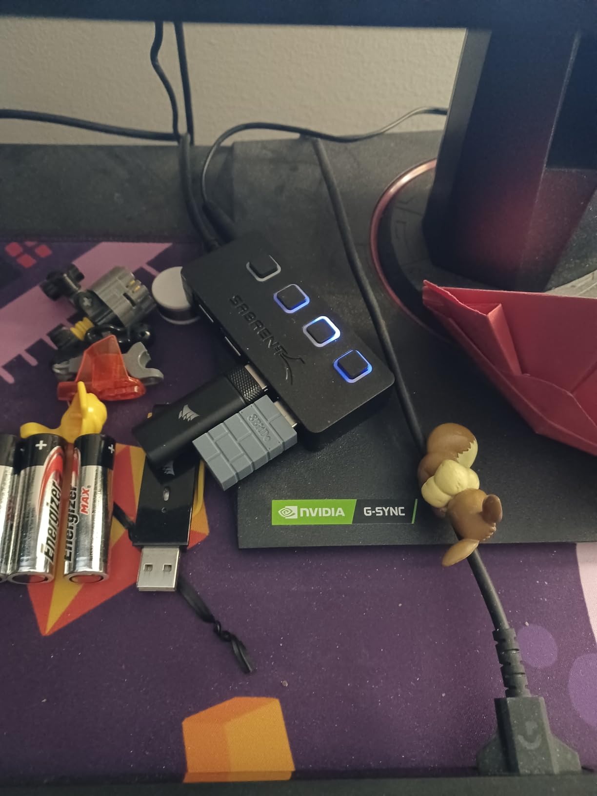 SABRENT 4 Port USB 3.0 Hub with Individual LED Lit Power Switches, Includes 5V/2.5A Power Adapter (HB-UMP3) customer photo 1