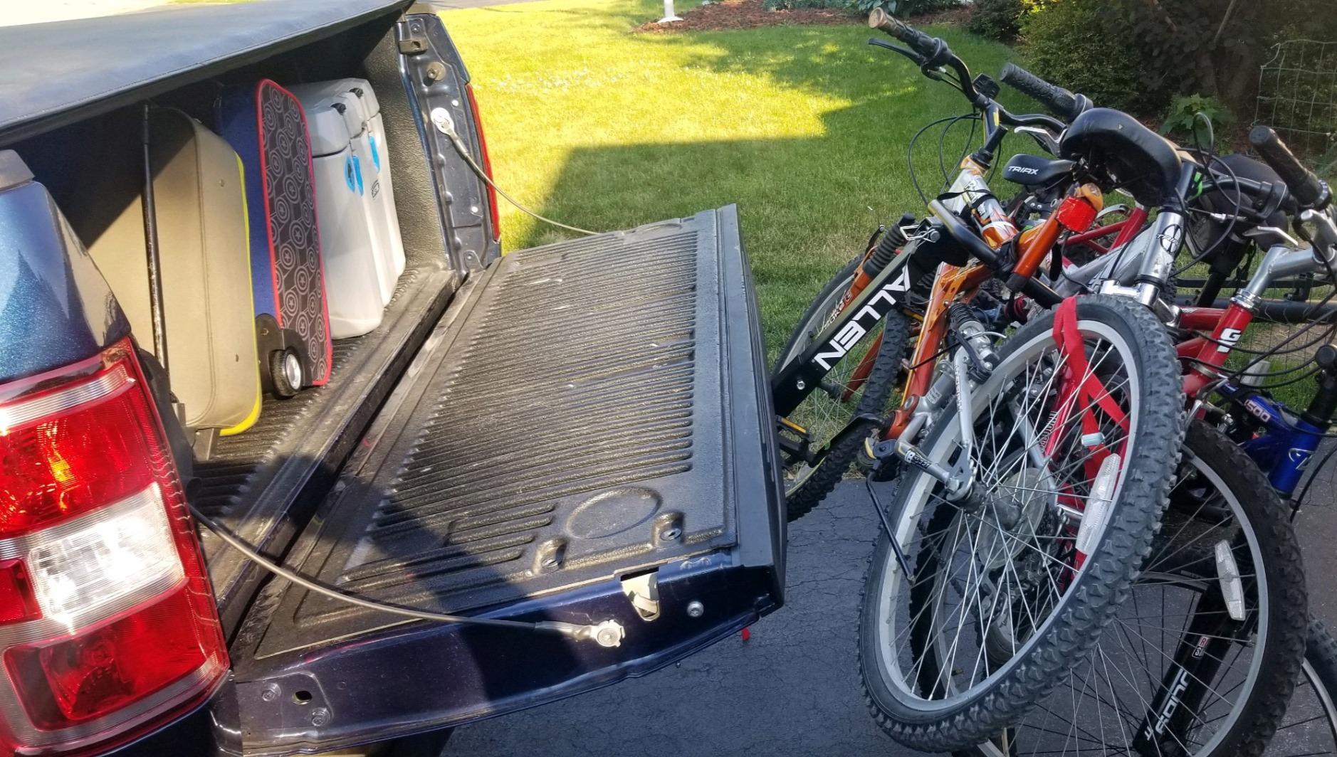 Allen Sports Deluxe 4-Bike Hitch Mount Rack (2-Inch Receiver) , Black customer photo 2