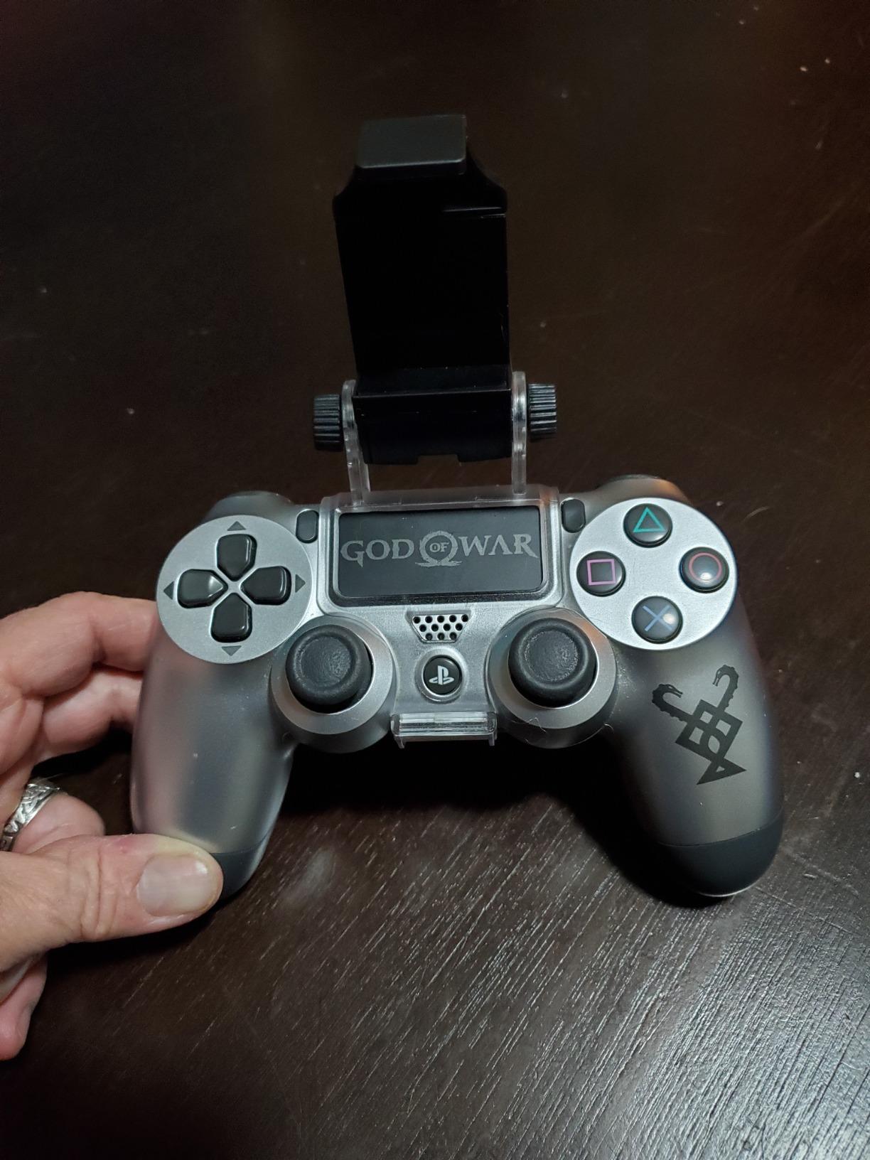 Mobile Phone Gaming Clip, Controller Phone Mount Support Holder Clamp for PS4/Xbox Series/Xbox One/Samsung Galaxy S8/iOS/Android-Maximum 6 inch Phone customer photo 2