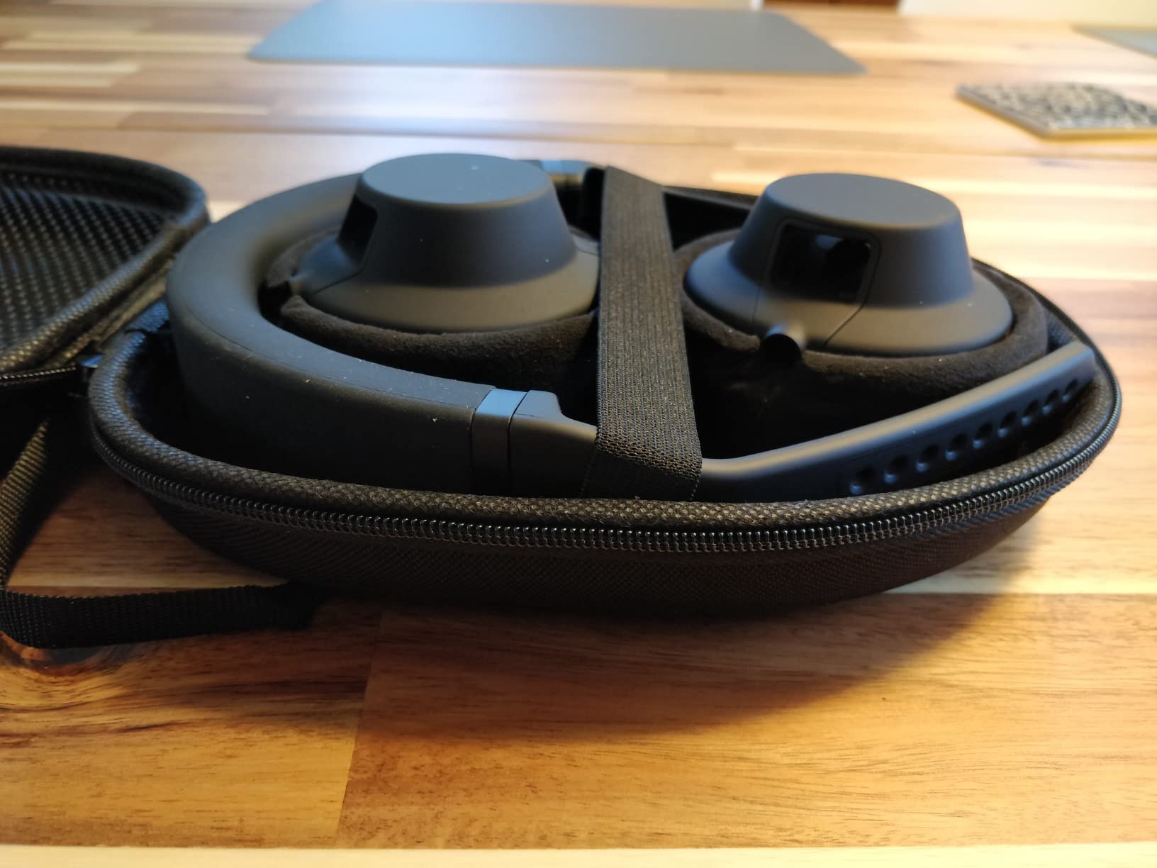 Hard Shell Carrying Headphones Case, Headset Travel Bag for JBL/Sony/Anker/BERIBES/KVIDIO Wireless On-Ear Headphones customer photo 1