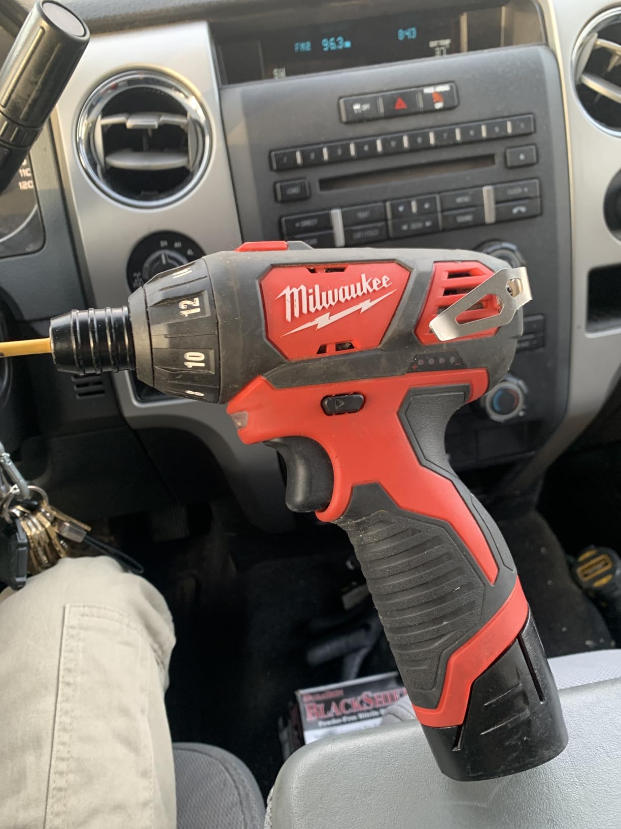 Milwaukee 2401-20 M12 12-Volt Lithium-Ion Cordless 1/4 in. Hex Screwdriver (Tool-Only) customer photo 2