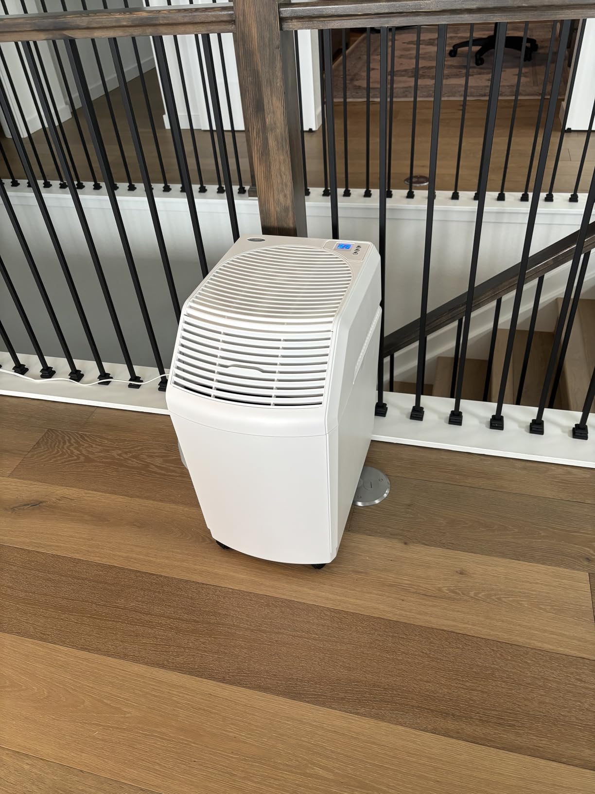 AIRCARE Space Saver Large Evaporative Whole House Commercial 6 Gallon Humidifier for Large Rooms 2,700 sq ft. With Digital Controls, Auto Humidistat and Automatic Shut Off customer photo 1