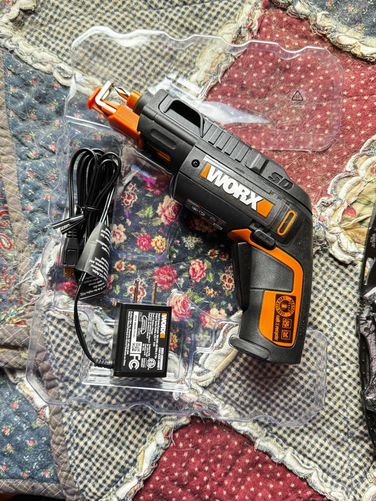 WORX WX255L 4V Electric Screwdriver, Rechargeable Cordless Power Screwdriver Set with 6 Bits, Screw Holder, Charger customer photo 1