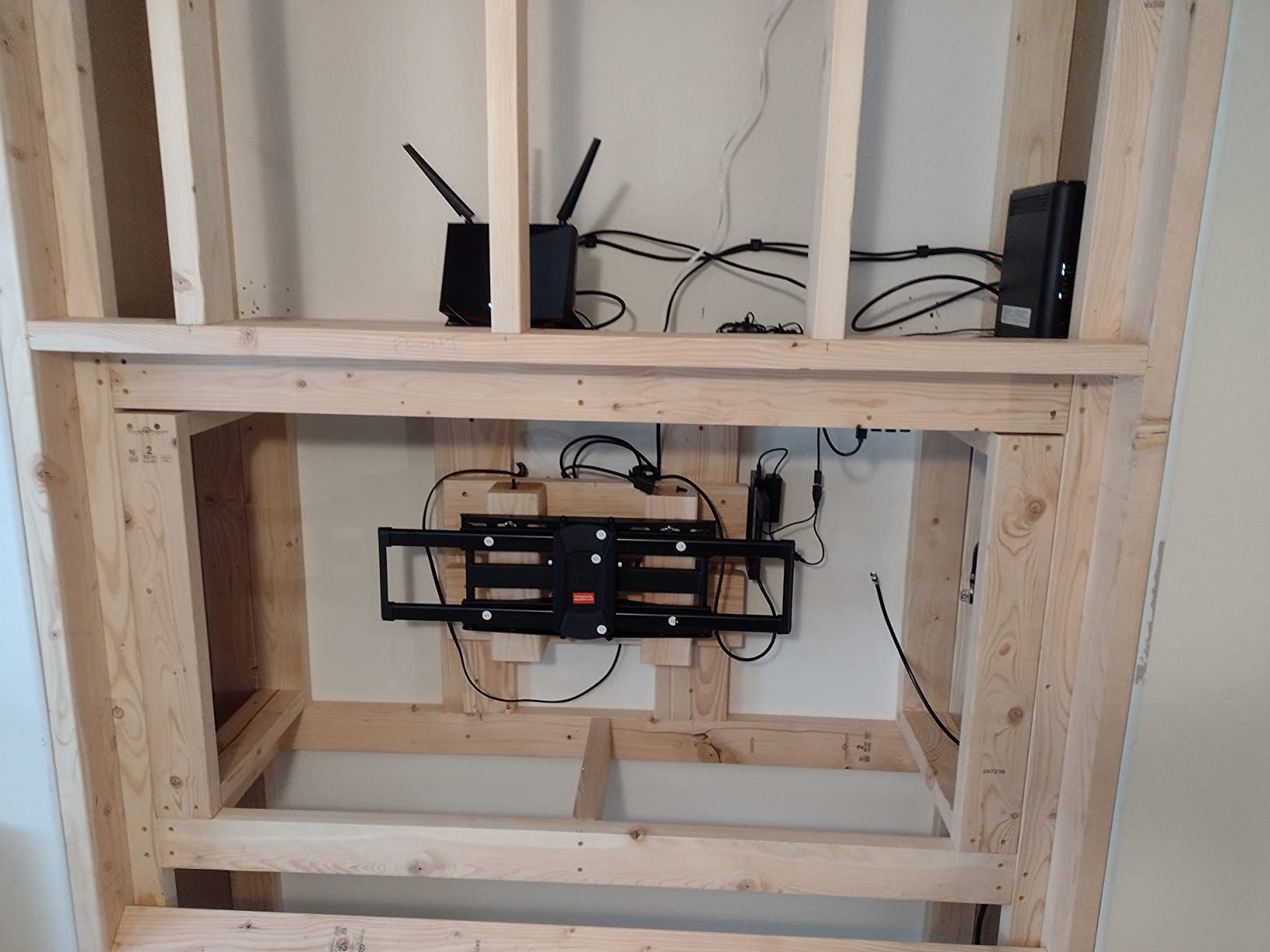 AC Infinity Ventilation Grille, for PC Computer AV Electronic Cabinets, Also mounts one 120mm Fan customer photo 1