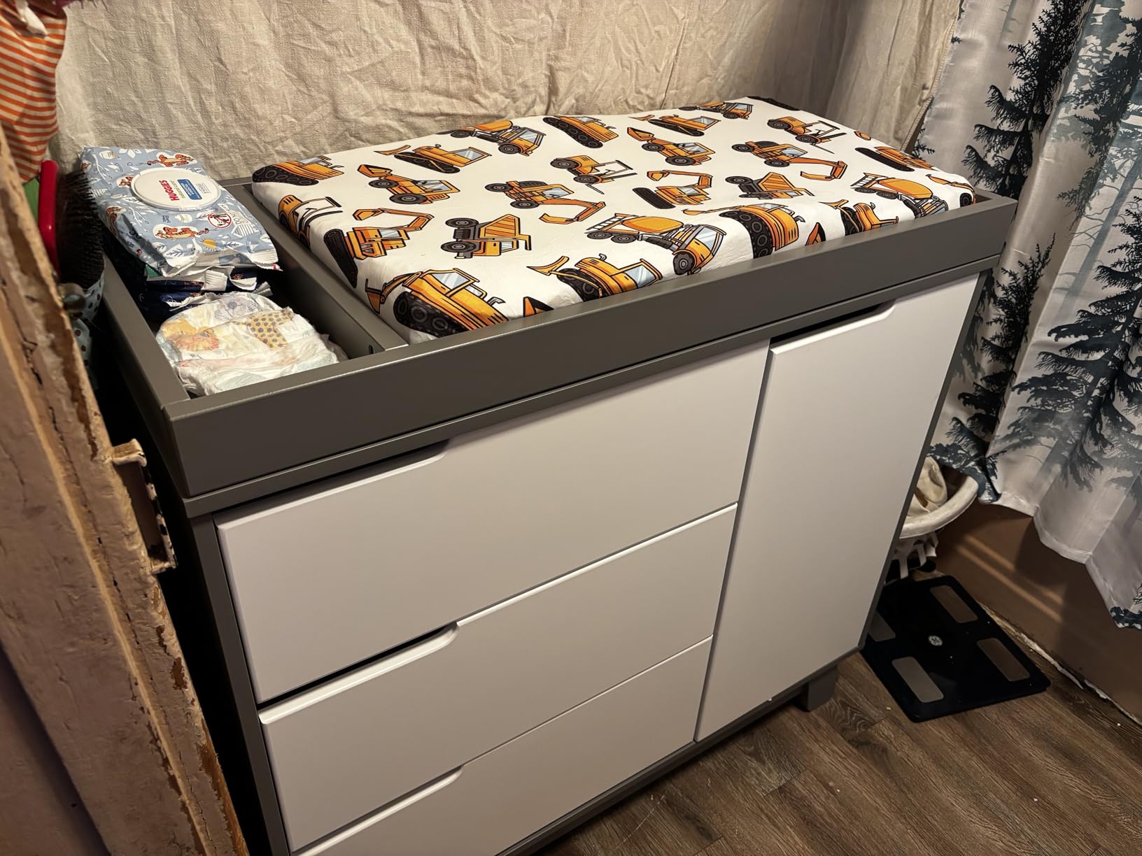 Babyletto Hudson 3-Drawer Changer Dresser with Removable Changing Tray in Washed Natural and White, Greenguard Gold Certified customer photo 1