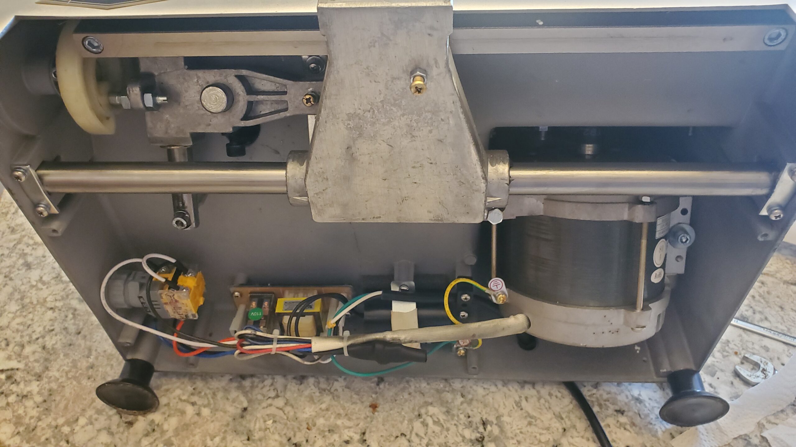 KWS MS-12NT Premium Commercial 420w Electric Meat Slicer 12-Inch Non-sticky Teflon Blade, Frozen Meat/Cheese/Food Slicer Low Noises Commercial and Home Use [ ETL, NSF Certified ] customer photo 1