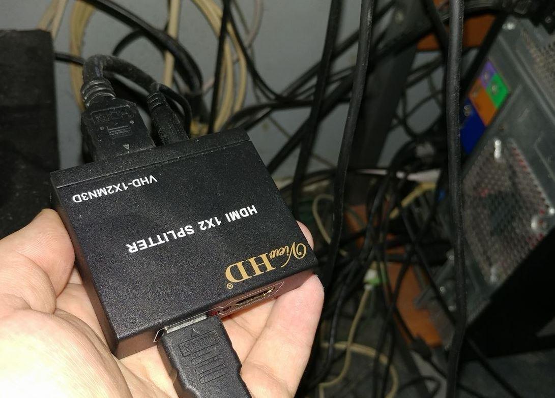 Elgato HD60 Pro1080p60 Capture and Passthrough, PCIe Capture Card, Low-Latency Technology, PS5, PS4, Xbox Series X/S, Xbox One customer photo 1