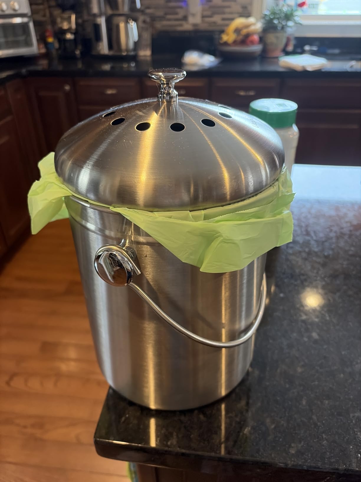 Utopia Kitchen Indoor Compost Bin Kitchen, Odorless Composting with Charcoal Filter, 1.3 Gallon Stainless Steel Large Composter for Countertop & Under Sink, Easy Cleaning, One Extra Filter - (Silver) customer photo 2