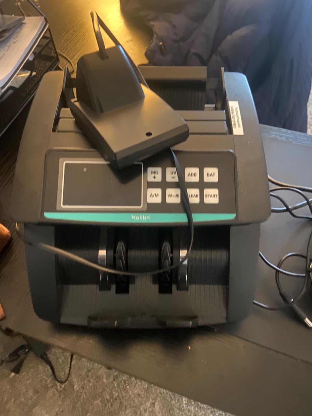 KOLIBRI Money Counter Machine, Advanced Fake Detection & LCD Display | 1,500 Bills per Minute Single-Denomination Cash Counter | Bill Counter Machine (US Customer Support) customer photo 2