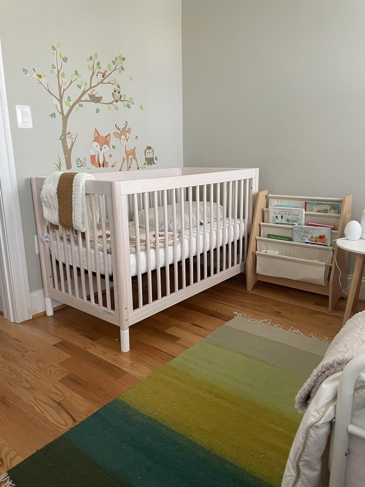 Gelato 4-in-1 Convertible Baby Crib with Wooden Toddler Bed, Daybed & Full-Size Bed Conversion - GREENGUARD Gold Certified - 4 Adjustable Mattress Heights - Washed Natural & White customer photo 1