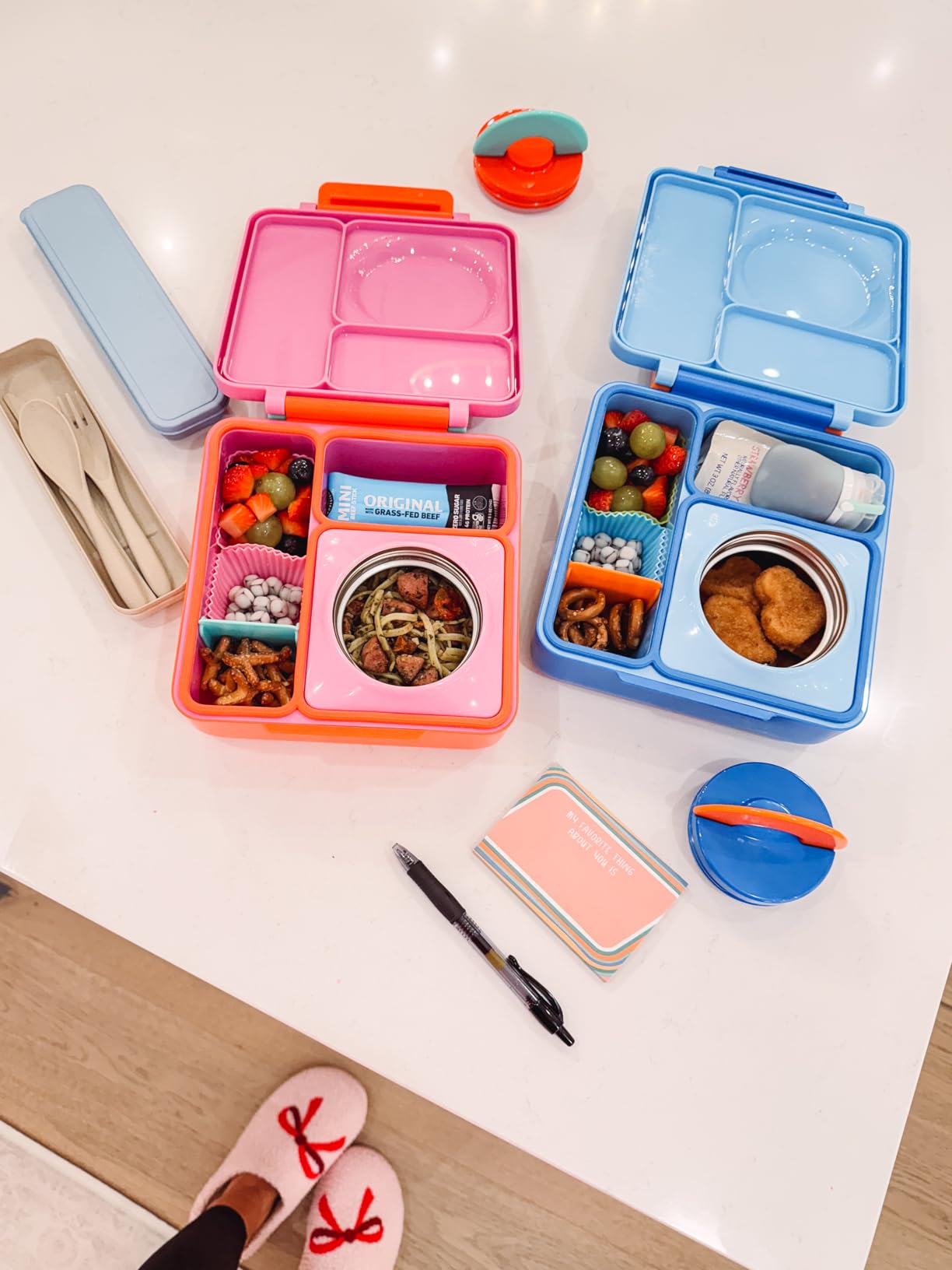 OmieBox Bento Box for Kids - Insulated Bento Lunch Box with Leak Proof Vacuum Insulated Food Jar - 3 Compartments, Two Temperature Zones (Blue Sky) customer photo 1