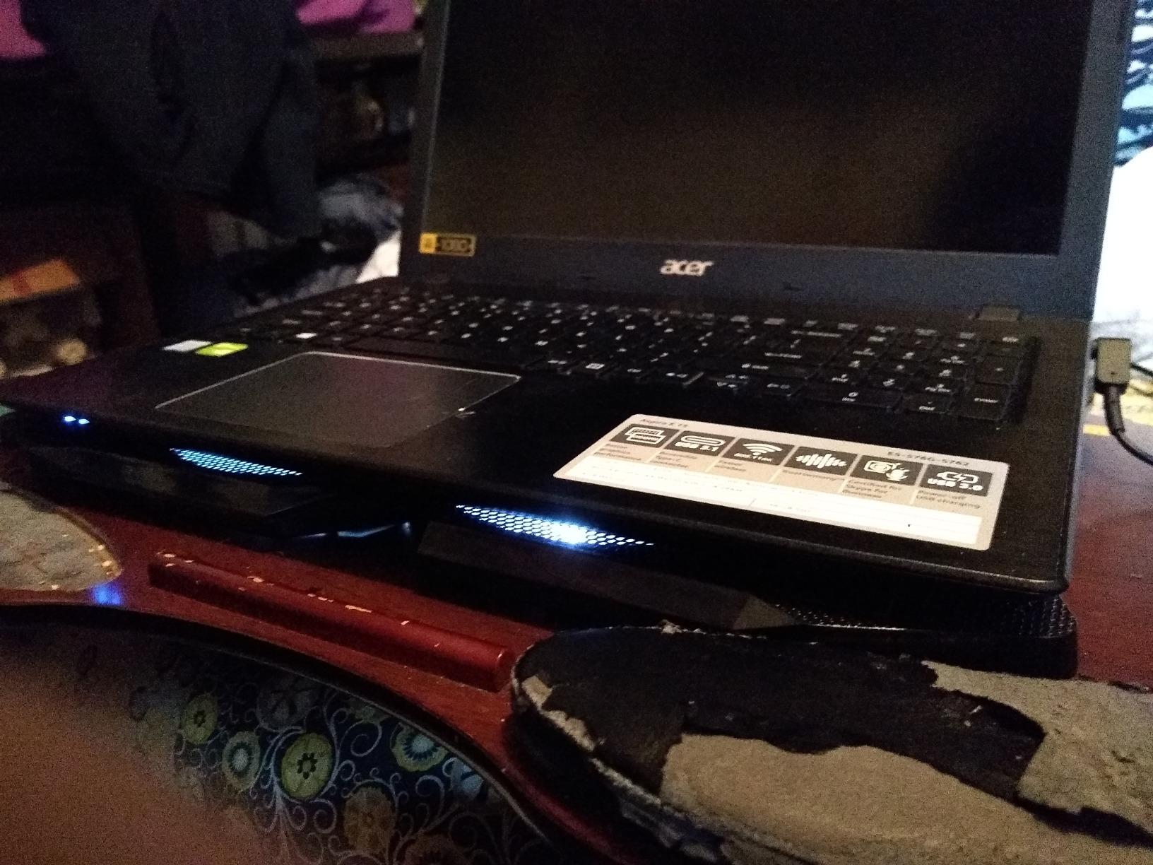 KLIM Wind Laptop Cooling Pad - More Than 500 000 Units Sold - New Version - The Most Powerful Rapid Action Cooling Fan - Laptop Stand with 4 Cooling Fans at 1200 RPM - USB Fan - PS5 PS4 - Blue customer photo 2