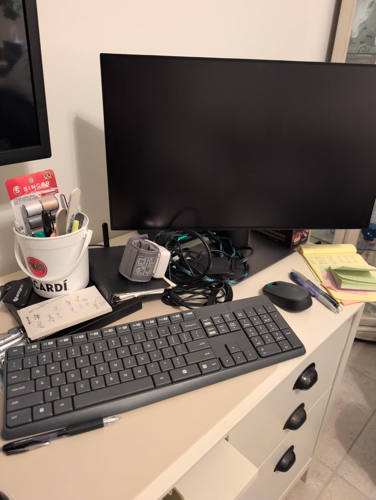 Logitech MK235 Wireless Keyboard and Mouse Combo for Windows, 2.4 GHz Wireless Unifying USB Receiver, 15 FN Keys, Long Battery Life, Compatible with PC, Laptop customer photo 1