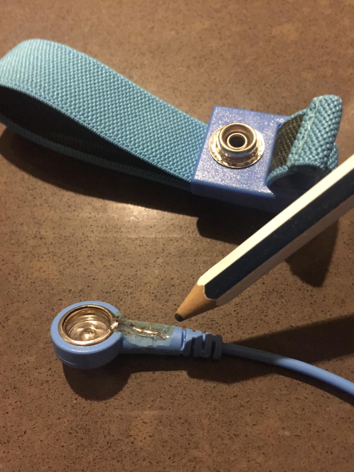 Kingwin Anti Static Wrist Strap Yellow Adjustable ESD Wrist Band with Grounding Cord Bracelet for PC Building, Electronics Repair, Computer Assembly, Laptop, DIY Tech, Static Electricity Protection customer photo 2