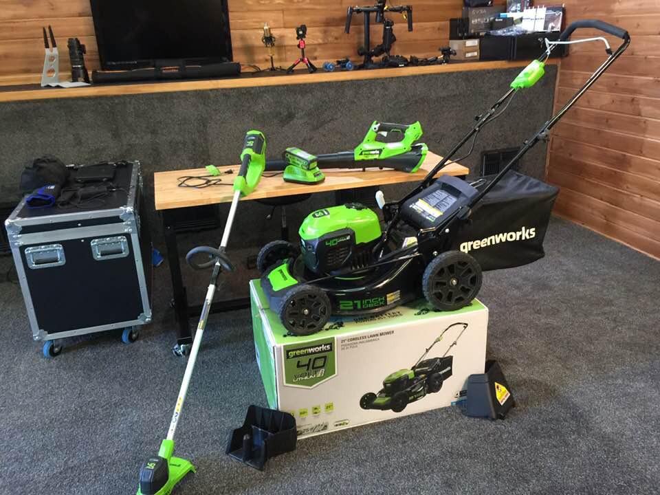 Greenworks 40V Cordless Yard Tool Combo Kit with 2.0Ah Battery & Charger - 12