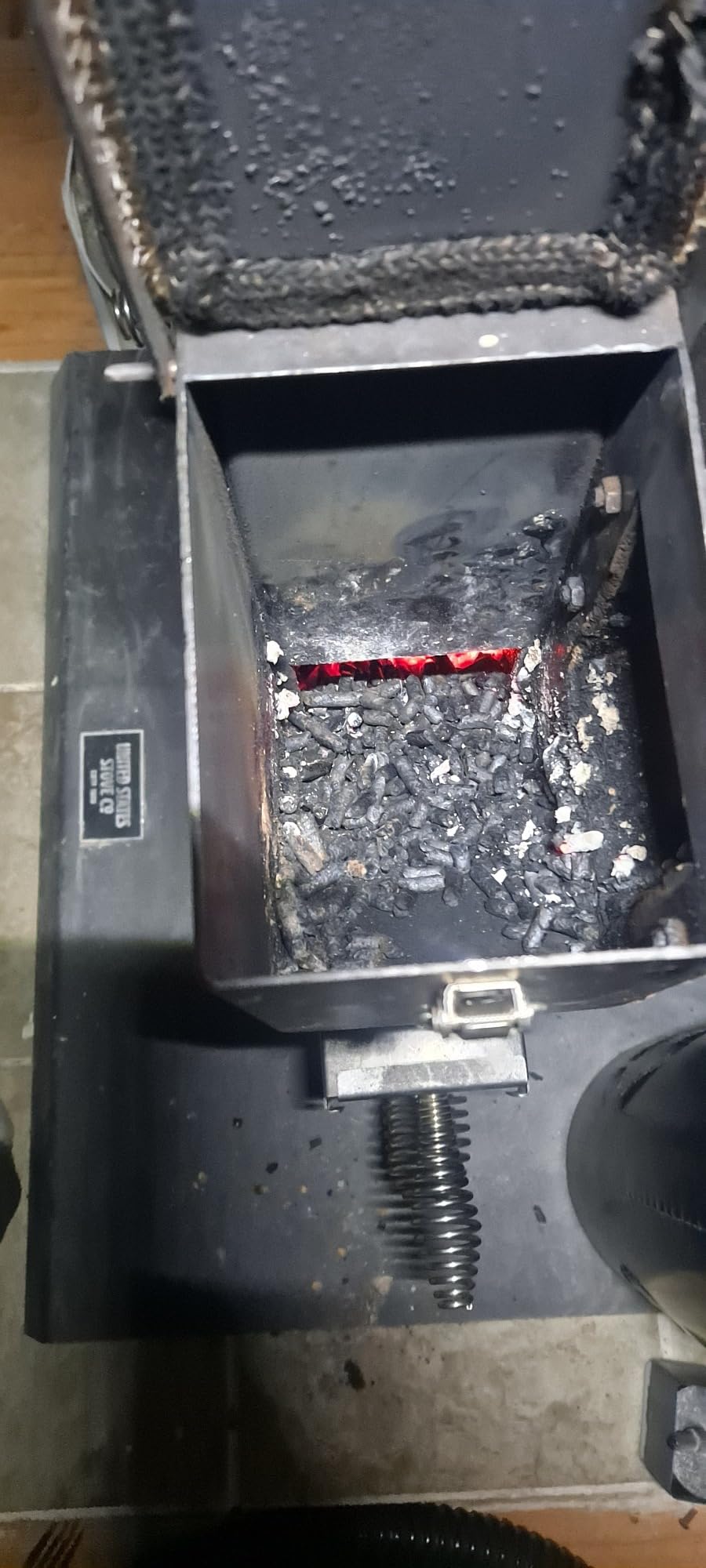 US Stove GW1949 Wiseway Non-Electric Pellet Stove customer photo 2