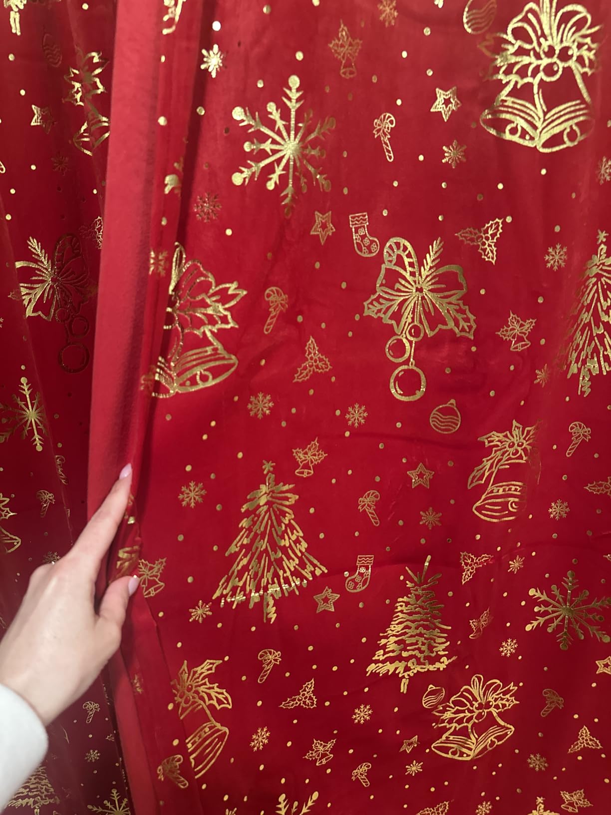 NICETOWN Brown Velvet Blackout Curtains 96 inches Long, Room Darkening Home Decor Light Blocking Thermal Insulated Rod Pocket Drapes for Theater and Movie Room (Set of 2, 52 x 96) customer photo 1