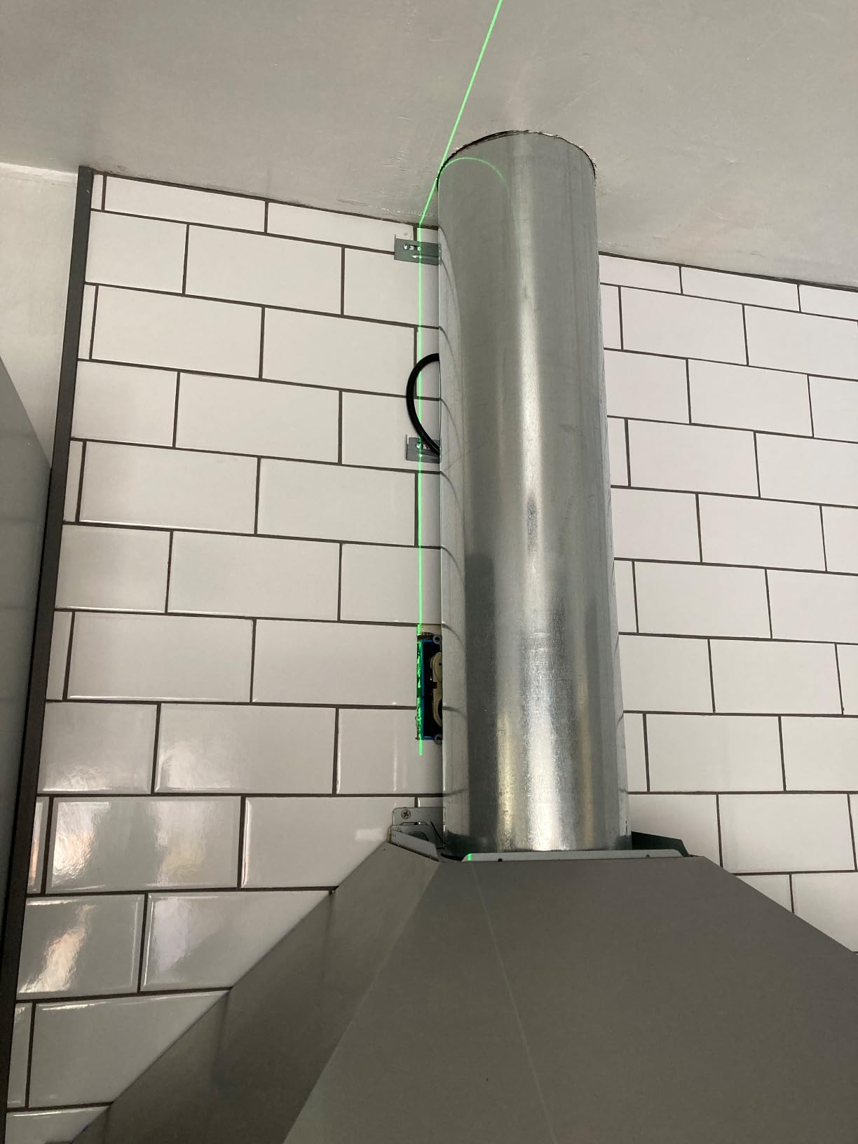 COSMO COS-63175S 30 in. Vista Collection 380 CFM Ducted Wall Mount Range Hood, Touch Controls, LED Lights, Stainless Steel customer photo 1