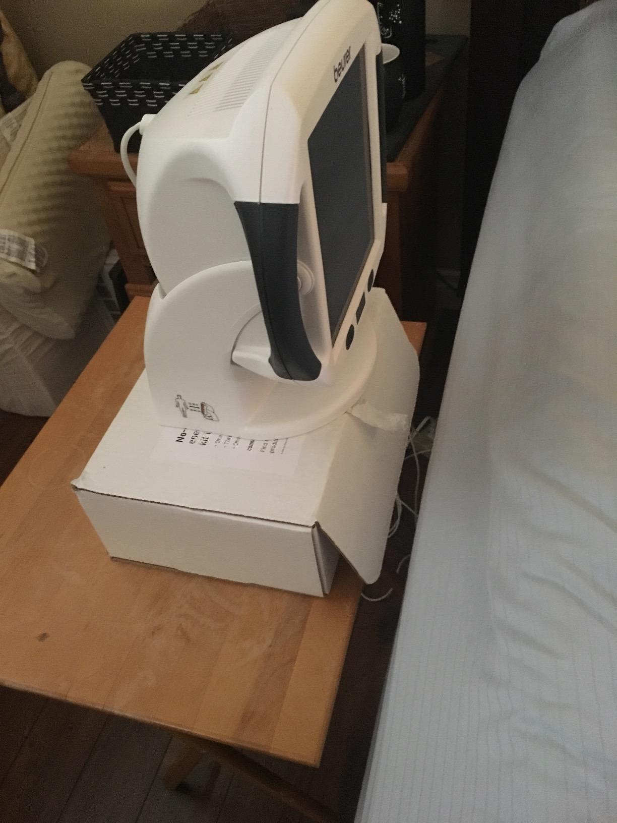 Beurer TL30 Portable Daylight Lamp- UV-Free 10,000 Lux LED Bright White Light Therapy for Home, Travel, & Office Lighting customer photo 1