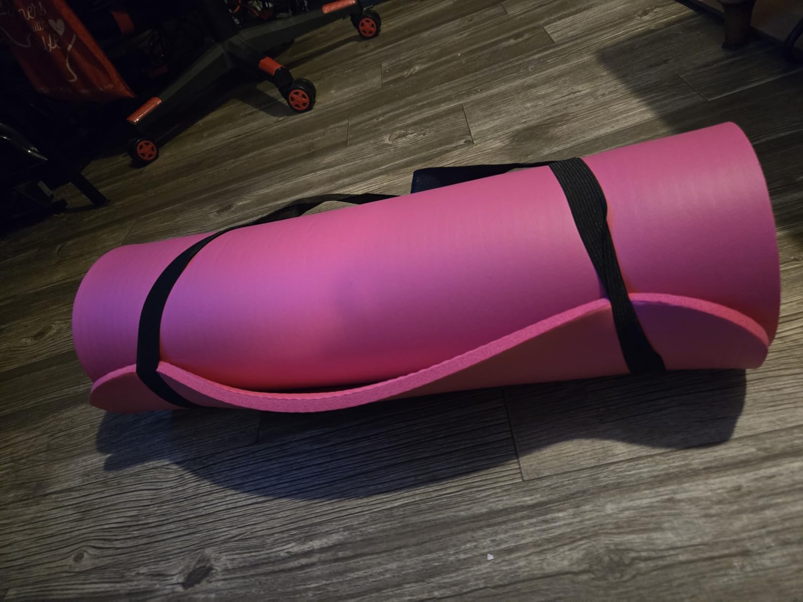 Amazon Basics Extra Thick Exercise Yoga Mat with Carrying Strap customer photo 2