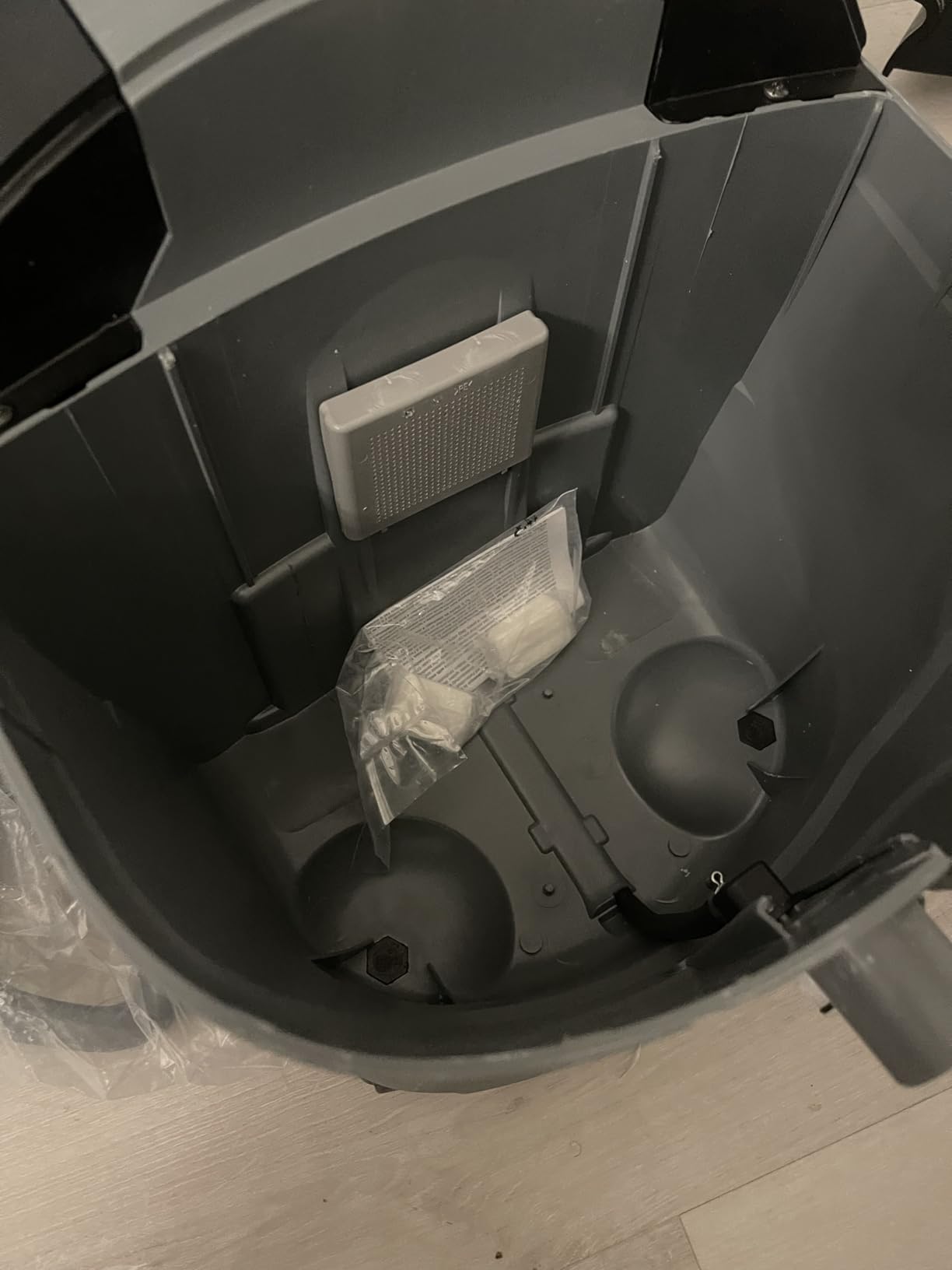Karcher Puzzi 8/1 C Commercial Carpet Extractor 12.5 PSI - Spot Cleaner, Stain Remover, Area Rugs, Car and Auto Detailing - 3.9 Gallon Tank customer photo 1