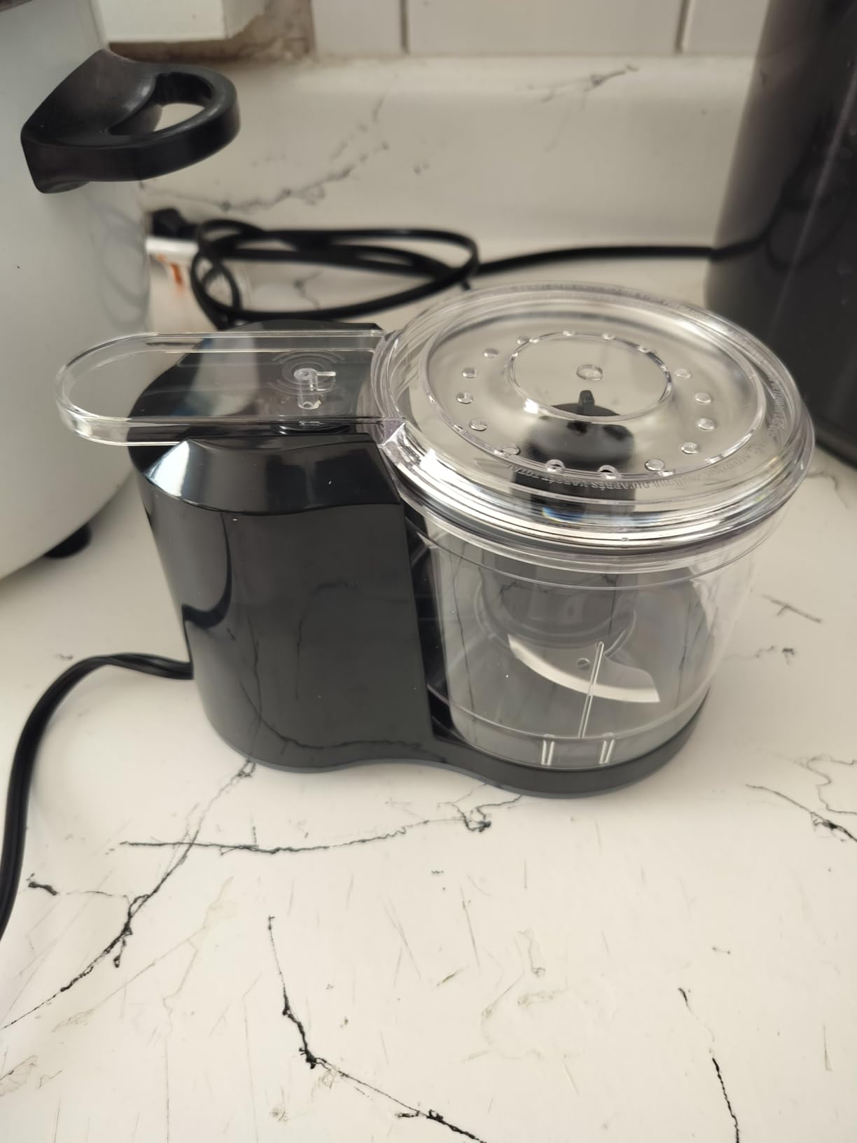 BLACK+DECKER 1.5-Cup Electric Food Chopper, One Touch Pulse, 150W Motor, Stay-Sharp Blade, Dishwasher Safe customer photo 1