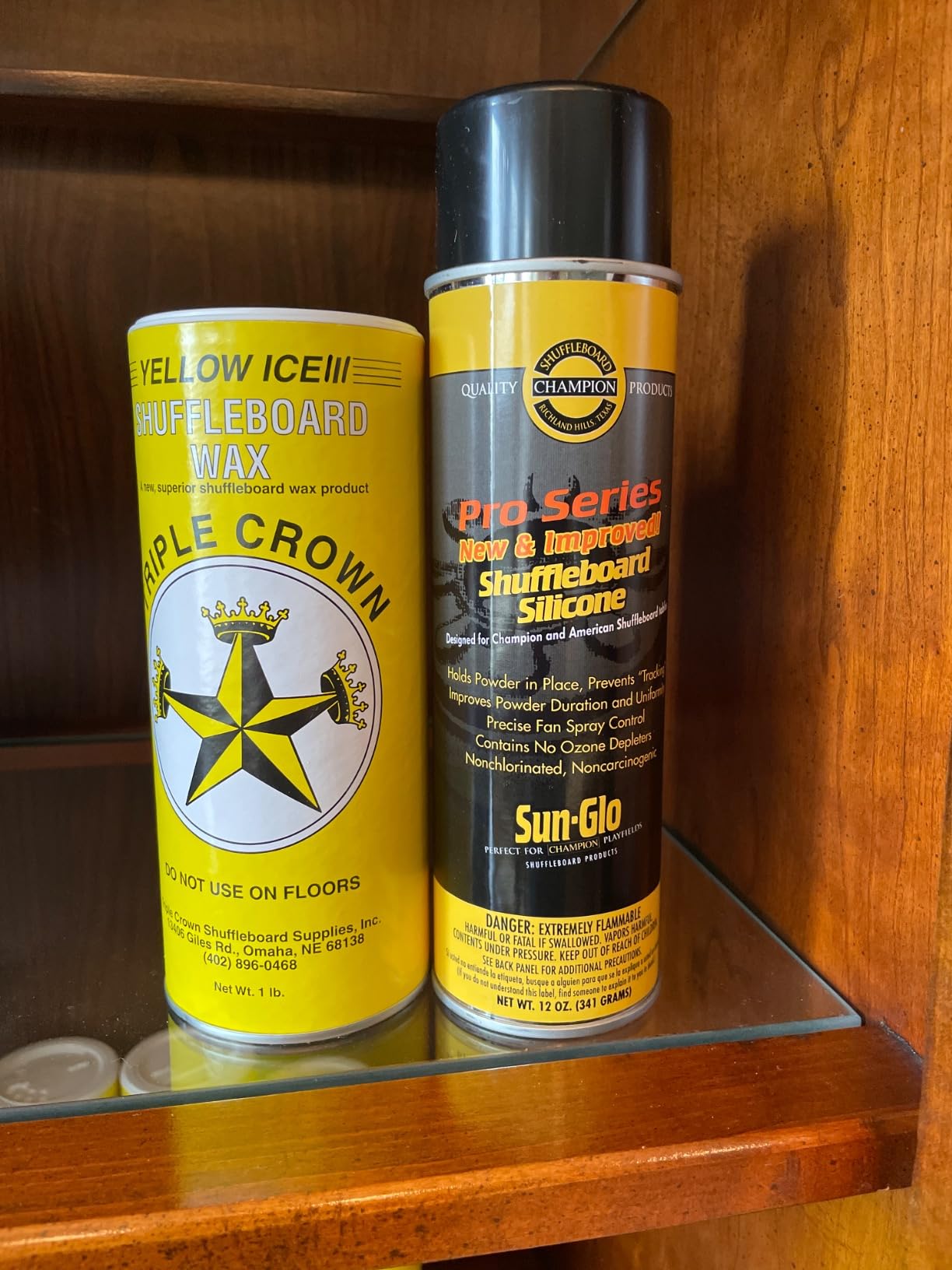 Hathaway Merlot 12 Foot Shuffleboard Table for Family Game Room - with Lacquer Coated Playfield, Built-in Scorer and Cabinet, Climate Adjusters, Leg Levelers, 8 Pucks, Brush, and Wax - Walnut Finish customer photo 1