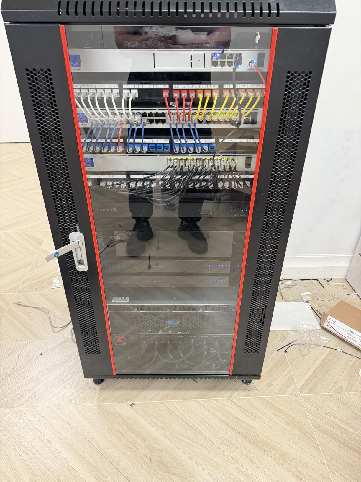 Sysracks 18U Wall Mount Server Rack Cabinet, 19