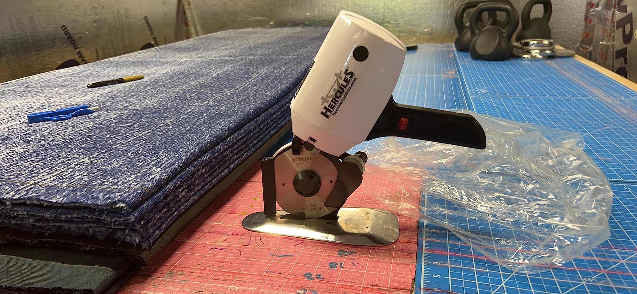 Hercules HRC-100 Octagonal Knife Cloth Cutting Machine- 4