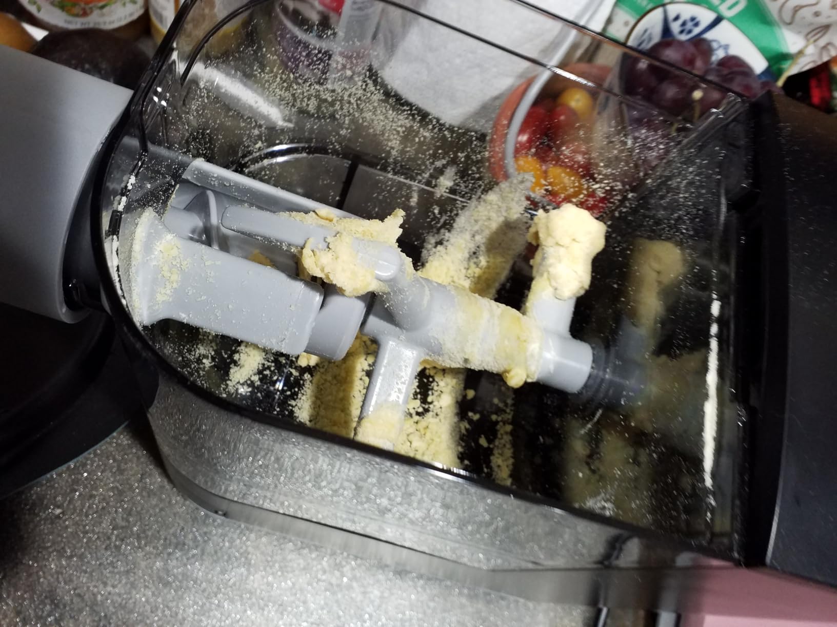 Philips Kitchen Appliances Compact Pasta and Noodle Maker, Viva Collection, Comes with 3 Default Classic Pasta Shaping Discs, Fully Automatic, Recipe Book, Small, White (HR2370/05) customer photo 2