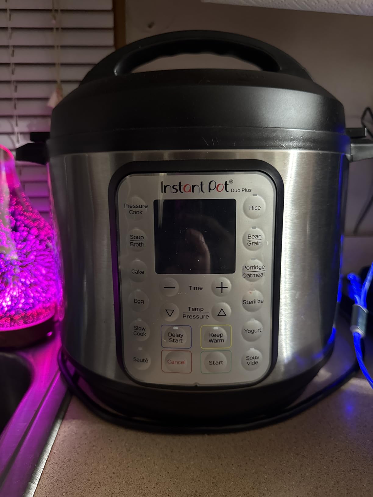 Duo Plus 9-in-1 Multicooker, Pressure Cooker, Slow Cook, Rice Maker, Steamer, Sauté, Yogurt, Warmer & Sterilizer, Includes App With Over 800 Recipes, Stainless Steel, 6 Quarts customer photo 2