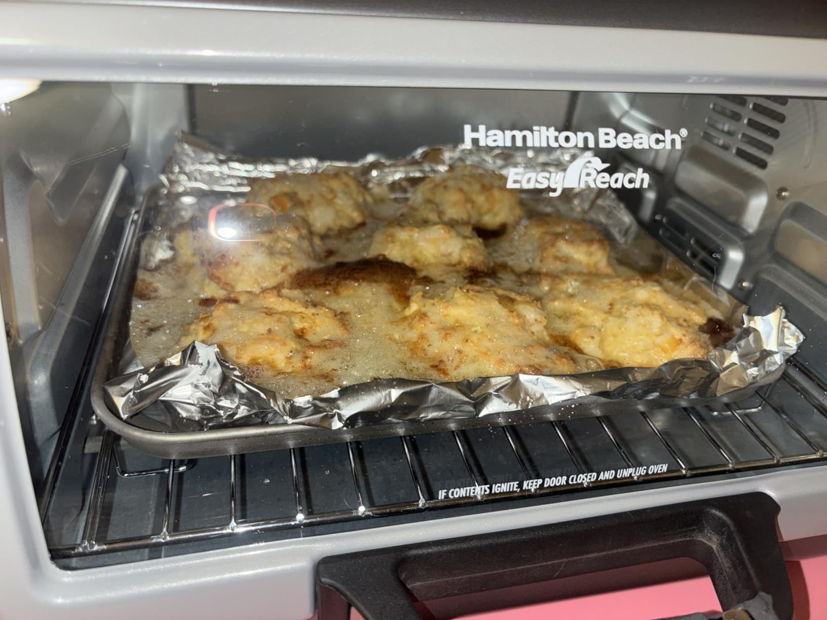 Hamilton Beach 6 Slice Countertop Toaster Oven With Easy Reach Roll-Top Door, Bake, Broil & Toast Functions, Auto Shutoff, Silver (31127D) customer photo 1