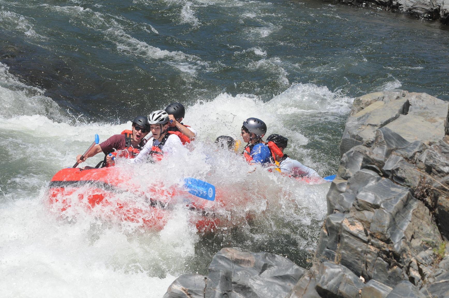 BRIS 1.2mm 13ft Inflatable White Water River Raft Inflatable Boat FloatingTubes customer photo 1