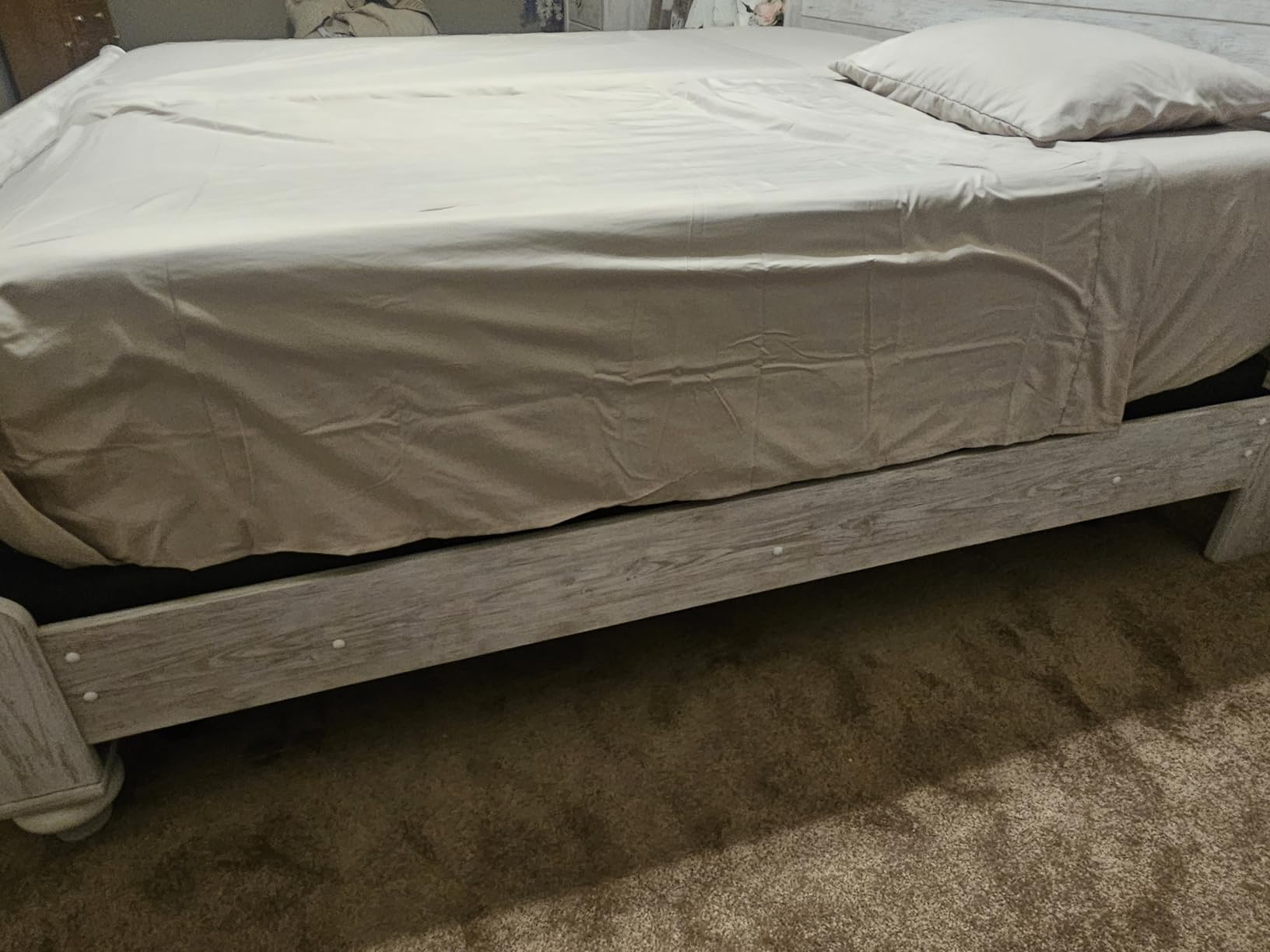 Queen Size 4 Piece Sheet Set - Comfy Breathable & Cooling Bed Sheets Set - Hotel Luxury Bedding for Women, Men, Kids, Teens, Boys & Girls - Deep Pockets, Soft and Wrinkle Free - Oeko-Tex - Dark Grey customer photo 2