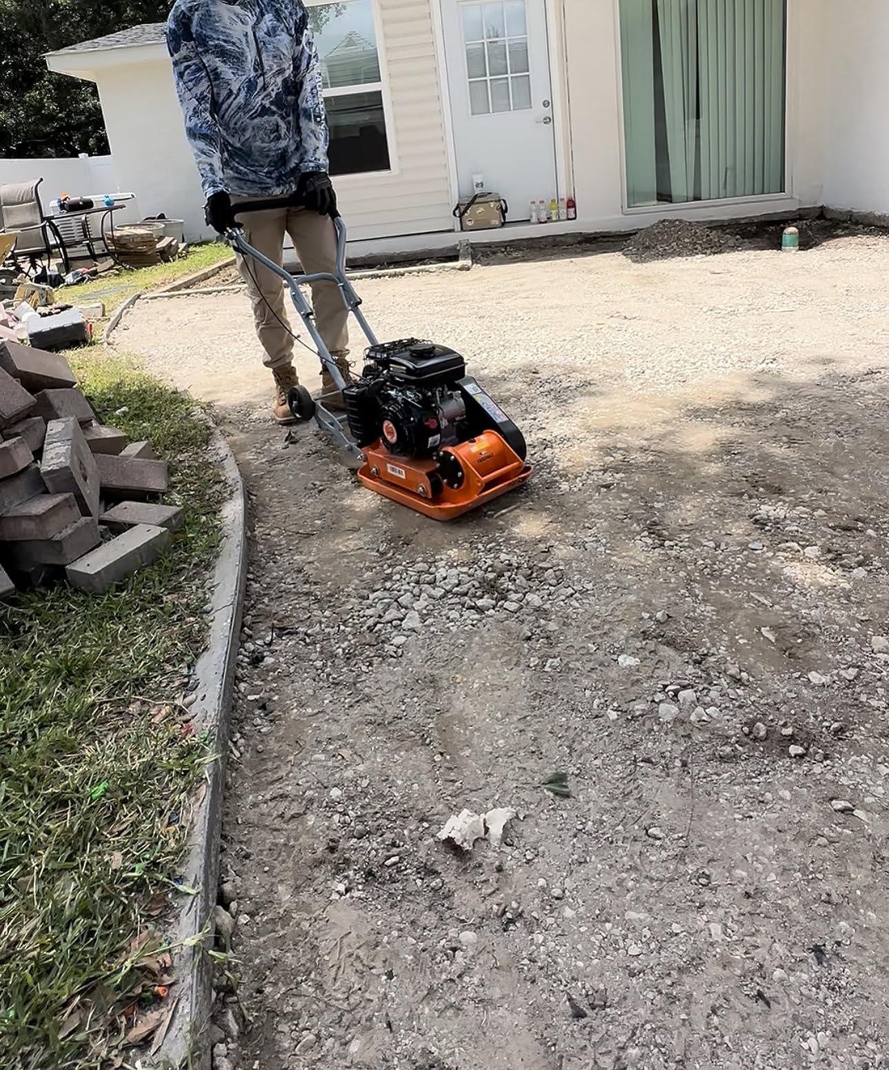 YARDMAX YC0850 1850 lb. Compaction Force Plate Compactor, 2.5 hp, 79cc, 5900 BPM customer photo 1