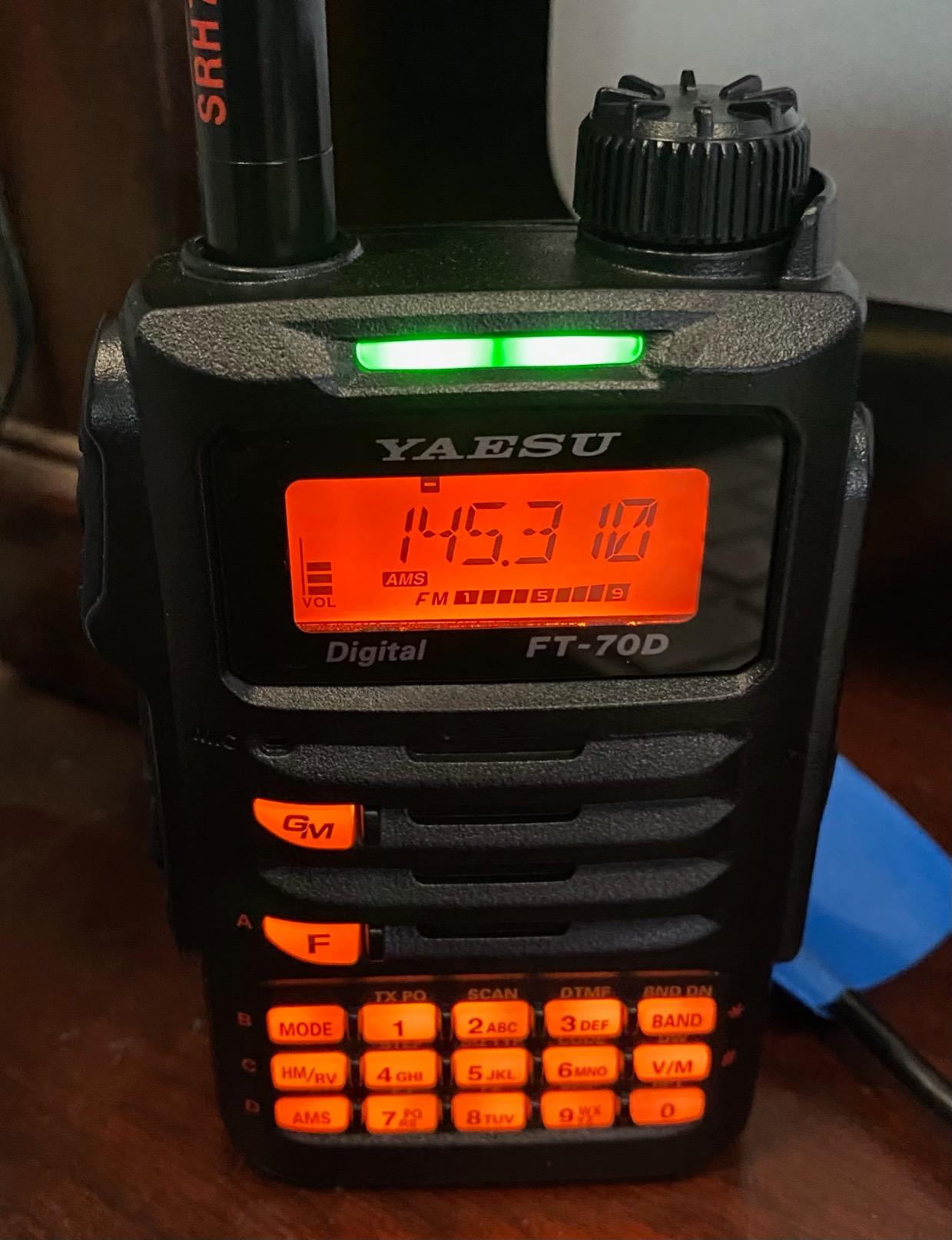 Yaesu FT-70DR FT-70 144/430 MHz Digital/Analog Handheld Transceiver - C4FM FDMA customer photo 2