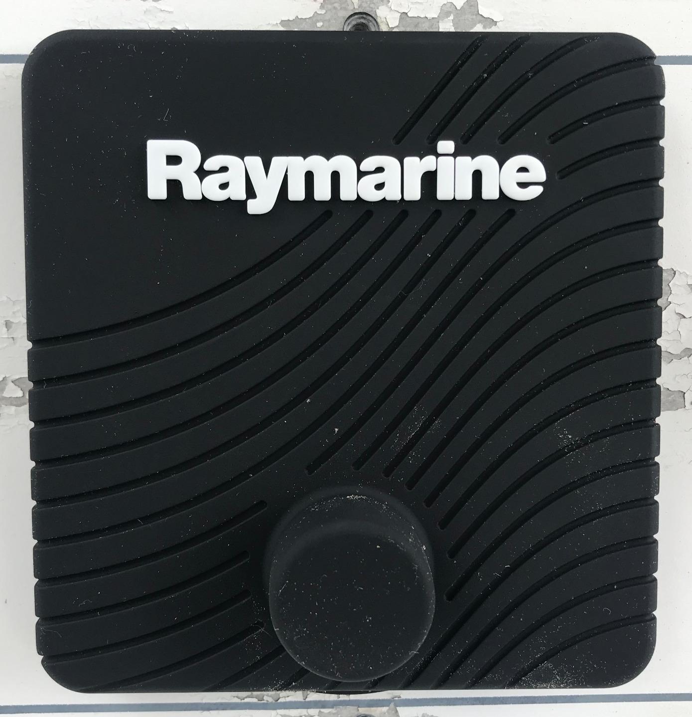 Raymarine EV-150 Power Pilot with p70Rs Control Head, ACU-150, EV1 Sensor Core, EV1 Cabling kit & 1.0L Hydraulic Pump customer photo 1