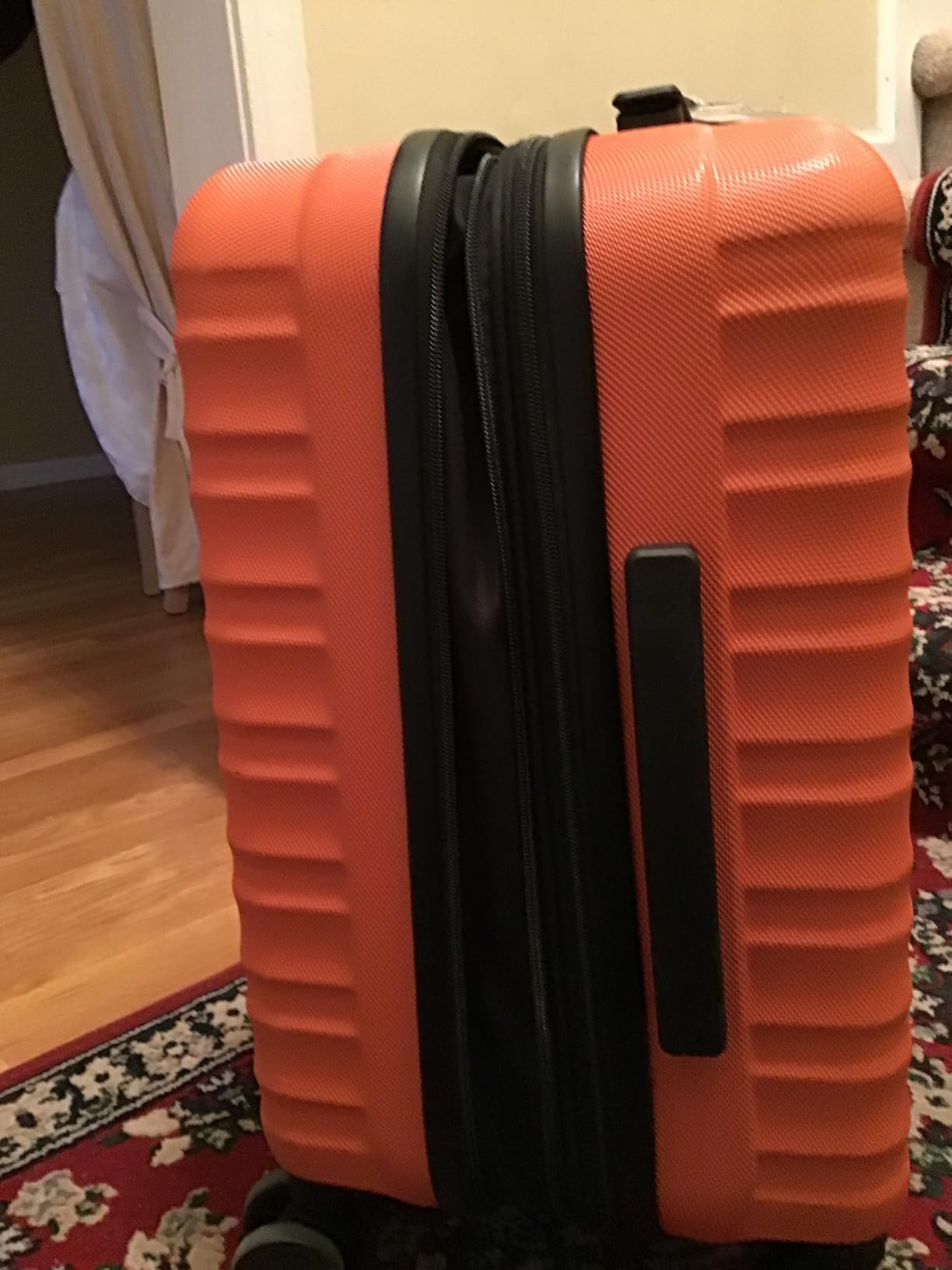 Wrangler 30 Inch Hardside Large Checked Luggage, Hardshell Suitcase With Four Multi-directional Wheels, Expandable For Up to 15% More Space, Scratch-Resistant Shell, Black customer photo 2