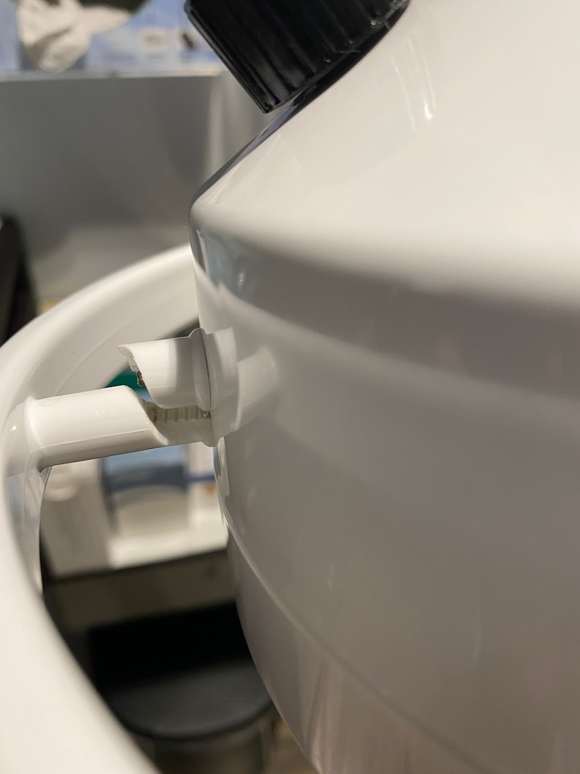 U.S. Solid 36 W Shadowless Exam Light Ceiling Medical Exam Lamp Surgical Examination Light customer photo 2