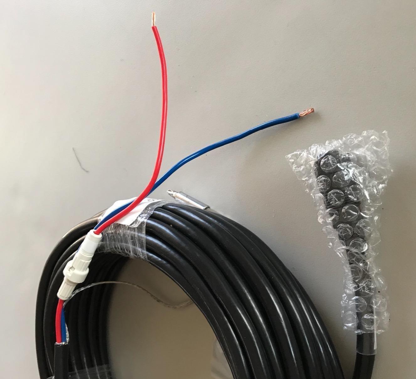 Furuno 260369 Defender DRS4W 4 KW Wireless Radar Antenna customer photo 1