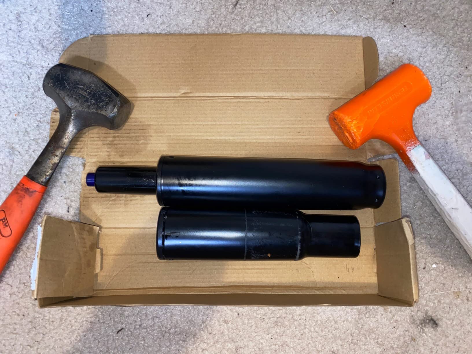 Office Chair Gas Cylinder Replacement Kit, Heavy Duty Class 4 Hydraulic Piston for Desk and Gaming Chairs, Kit Includes Removal Tool, Gloves, Universal Fit Gas Cylinder customer photo 2