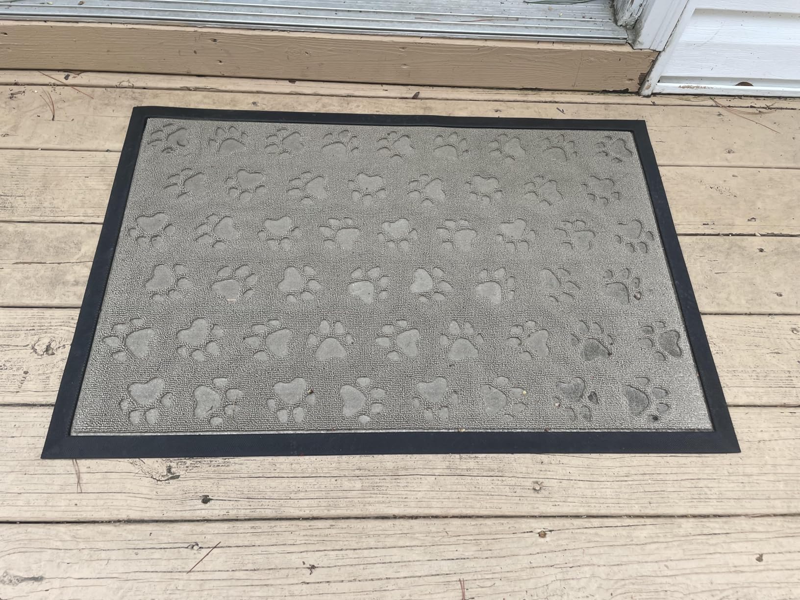 GORILLA GRIP 100% Waterproof All-Season WeatherMAX Doormat US Designed Natural Rubber, Stain Fade Resistant, Low Profile Indoor Outdoor Door Mats, Easy Clean, 29x17 Gray Diamond customer photo 1